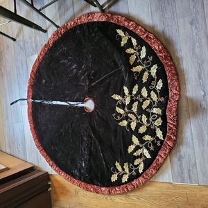 DARK brown and Burgundy velvet beautiful beaded and Sequen  Christmas tree skirt